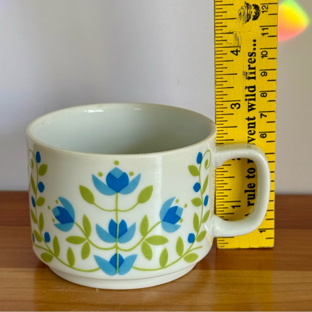 Vintage Blue and Green Ceramic Mug with Floral Design - Picture 6 of 11